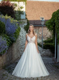 White Embroidered 3D Lace - Abiona 18 White Embroidered 3D Lace - Abiona -Elegance in Lace Abiona 2b4eb820 2562 4995 b739 b2b936a8d83e