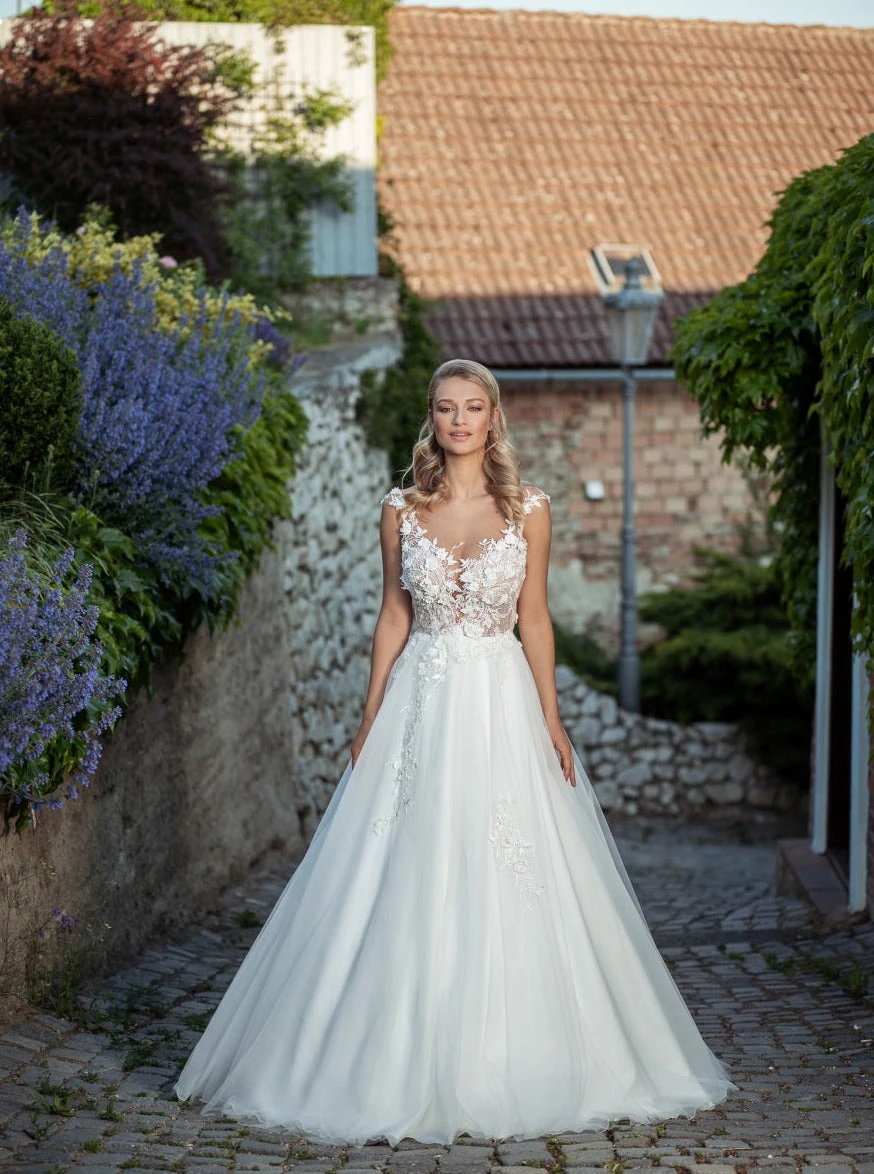 White Embroidered 3D Lace - Abiona 4 White Embroidered 3D Lace - Abiona - Image 2