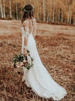 White Chantilly Lace - Kate -Elegance in Lace AdivineweddingdressthatusesKateChantillylace