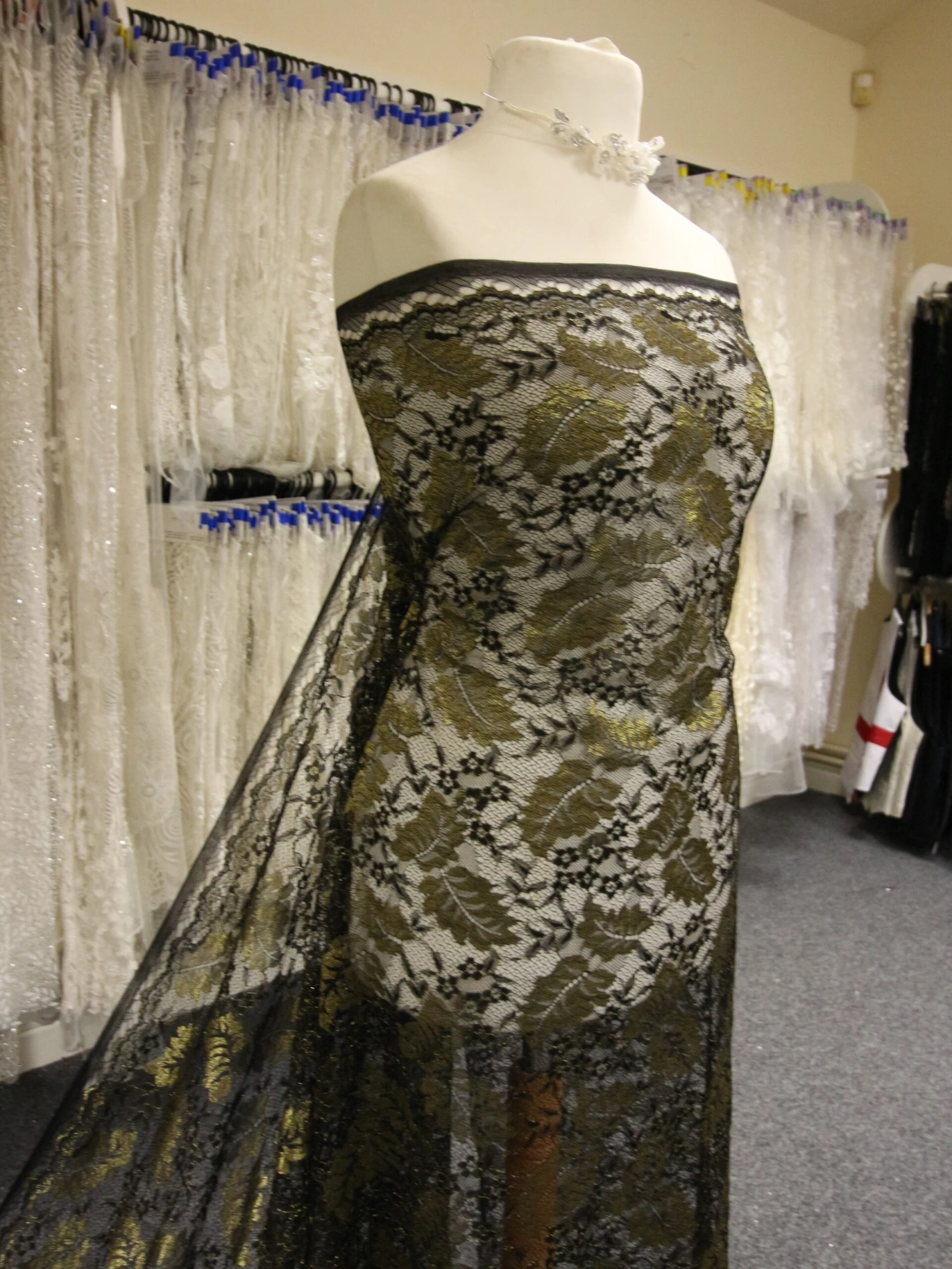 Black Raschel Lace - Wren 4 Black Raschel Lace - Wren - Image 2