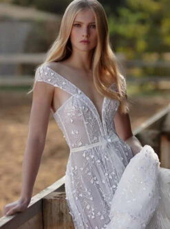 Ivory Beaded Lace - Amaris -Elegance in Lace H5530 D3