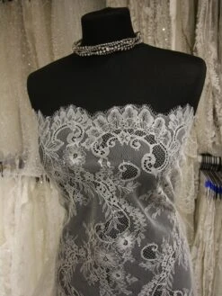 Ivory Raschel Lace - Freya -Elegance in Lace IvoryBridalLace Freya 8e5afe16 7c4d 4766 9db1 9494b4e783aa