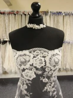Ivory Beaded Lace - Melinda -Elegance in Lace IvoryBridalLace Melinda c5e2eddc 45df 4bf2 862d b8843e37a77a