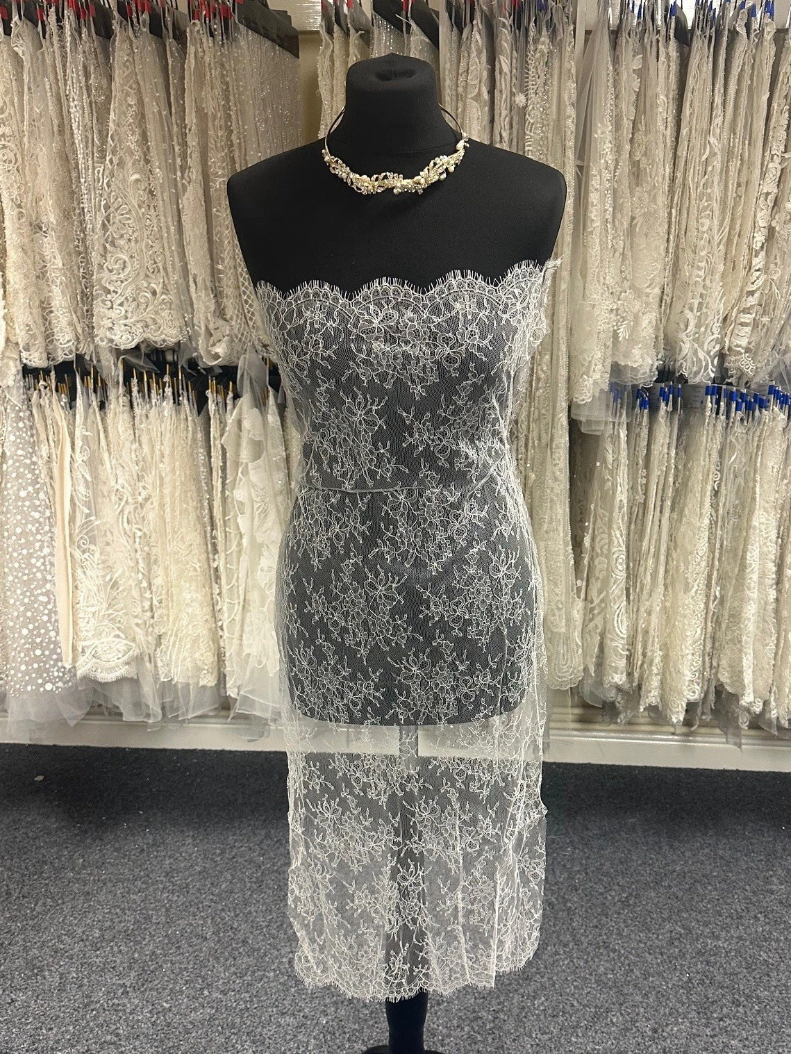 Ivory Chantilly Lace - Francesca 3 Ivory Chantilly Lace - Francesca