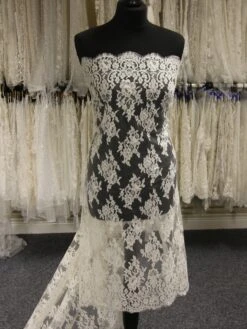 Soft White Chantilly Lace - Natasha -Elegance in Lace IvoryChantillyLace Natasha 71a8792e 7cb7 46ef a53b 5e3c1f2fe3a9