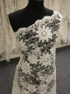 Ivory Guipure Lace - Lola -Elegance in Lace IvoryLace Lola 1