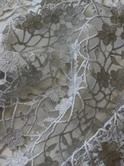 Silver Guipure Lace - Ebba -Elegance in Lace SilverLace Ebba Closeup