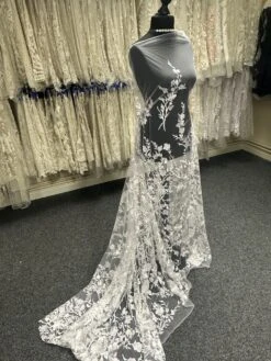 White Embroidered Lace - Janine -Elegance in Lace WhiteEmbroideryLace Janine 44db3d09 ecab 4069 8a2d 20bc506828db