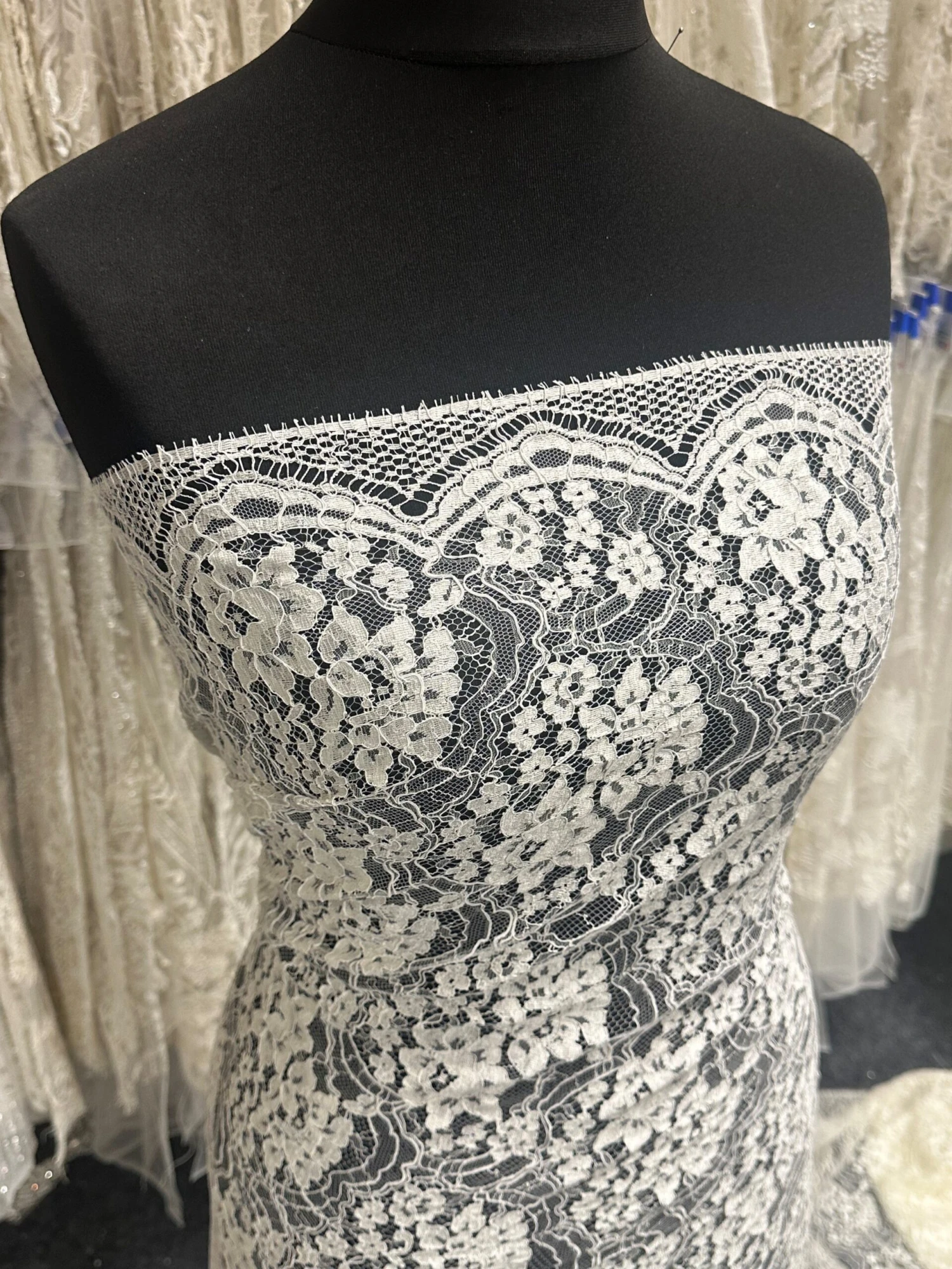 Ivory Chantilly Lace - Adrianna 10 Ivory Chantilly Lace - Adrianna - Image 8