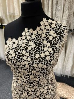 Champagne Guipure Lace - Ebba -Elegance in Lace b 81308f87 cd29 443c 8d0f fb9e1a5ab75f