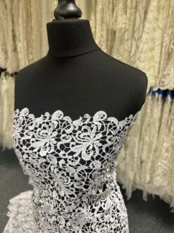 White Guipure Lace - Reese -Elegance in Lace b edd6e35e ec39 4872 a256 4b08a11e9438