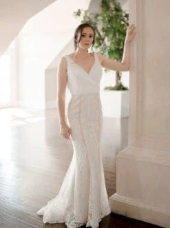 Ivory Embroidered Lace - Caroline -Elegance in Lace caroline 2732e31a aeb1 4c10 a8f4 09e47573234c