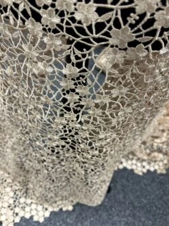 Champagne Guipure Lace - Ebba -Elegance in Lace d 2e4a5bb4 25d4 49dd b76f 4d95f5cbe2c1