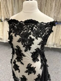 Black Beaded Lace - Buffy -Elegance in Lace f fedefffd 3e9b 4d37 9dab 24edbbc2b738