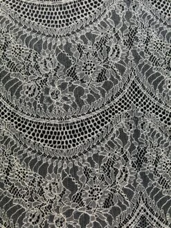Ivory Chantilly Lace - Jocelyn -Elegance in Lace jOCELYN