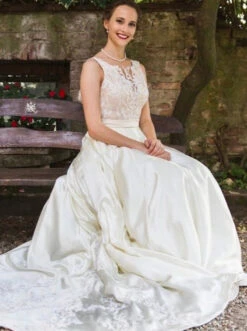 Ivory Embroidered Lace - Caroline -Elegance in Lace nia in caroline lace dress2