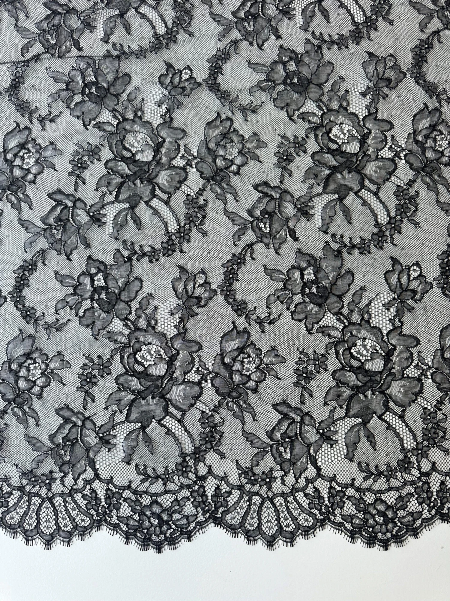 Black Chantilly Lace - Rolande 7 Black Chantilly Lace - Rolande - Image 5