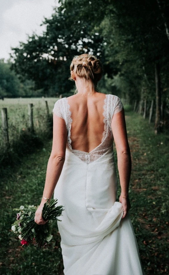 Ivory Chantilly Lace - Jocelyn 13 Ivory Chantilly Lace - Jocelyn - Image 11