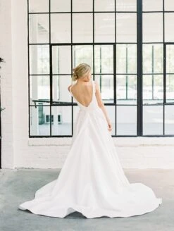 Ivory Beaded 3D Lace - Erwin -Elegance in Lace whitedressesflorals 11